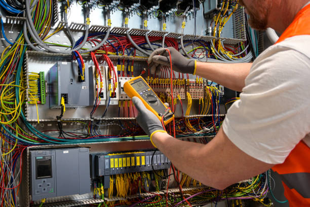 Best Affordable Emergency Electrician  in Dover, TN